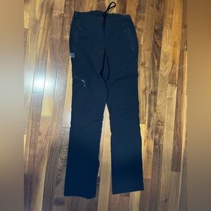 MEC active trek pants. Size 4